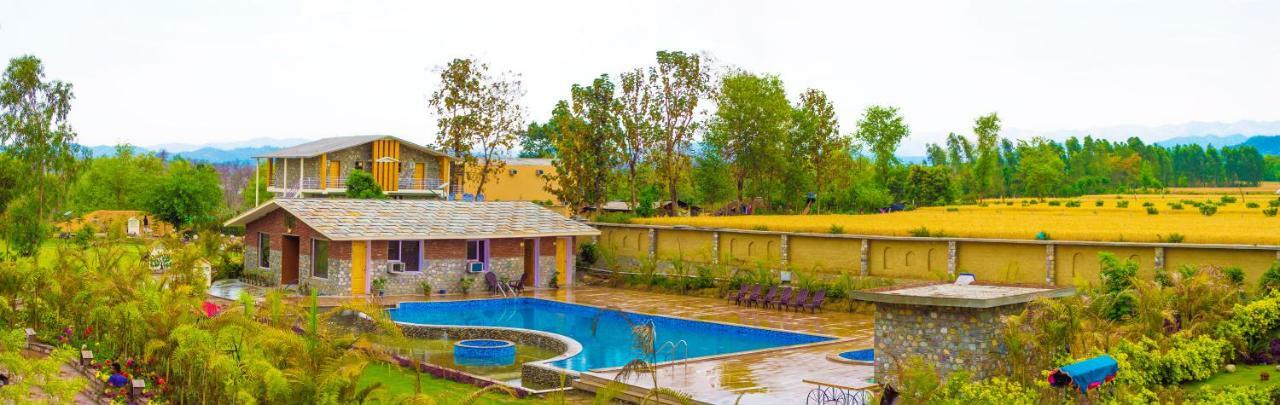 แท็ก รีสอร์ต โอเอสอาร์ เดอะ บันยัน รีทรีต คอร์เบต Hotel รามนาการ์ ภายนอก รูปภาพ